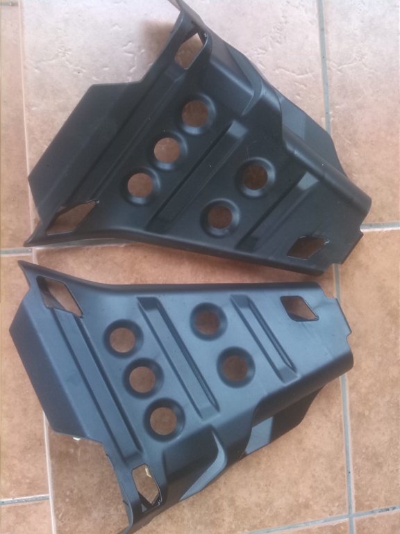 YAMAHA GRIZZLI 550 700 .. KRYT ŠTÍTOVEJ STRECHY