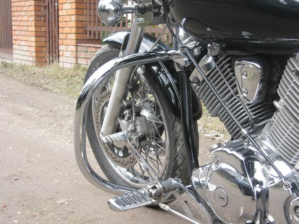 YAMAHA XVS1100 DRAG STAR PREDNÉ GMOLY 3D