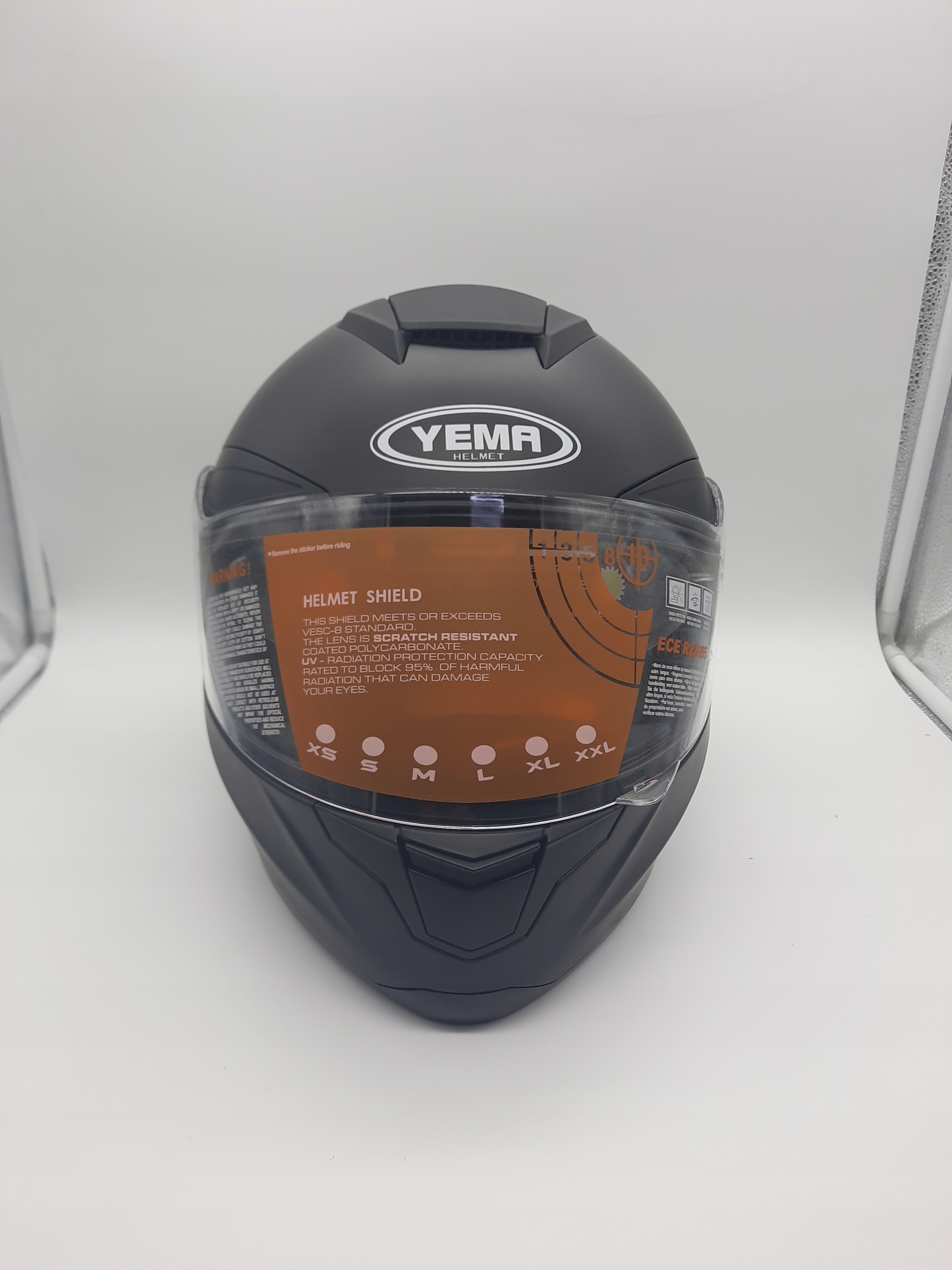 PRILBA NA MOTOCYKLY YEMA 831 ČIERNA SADA