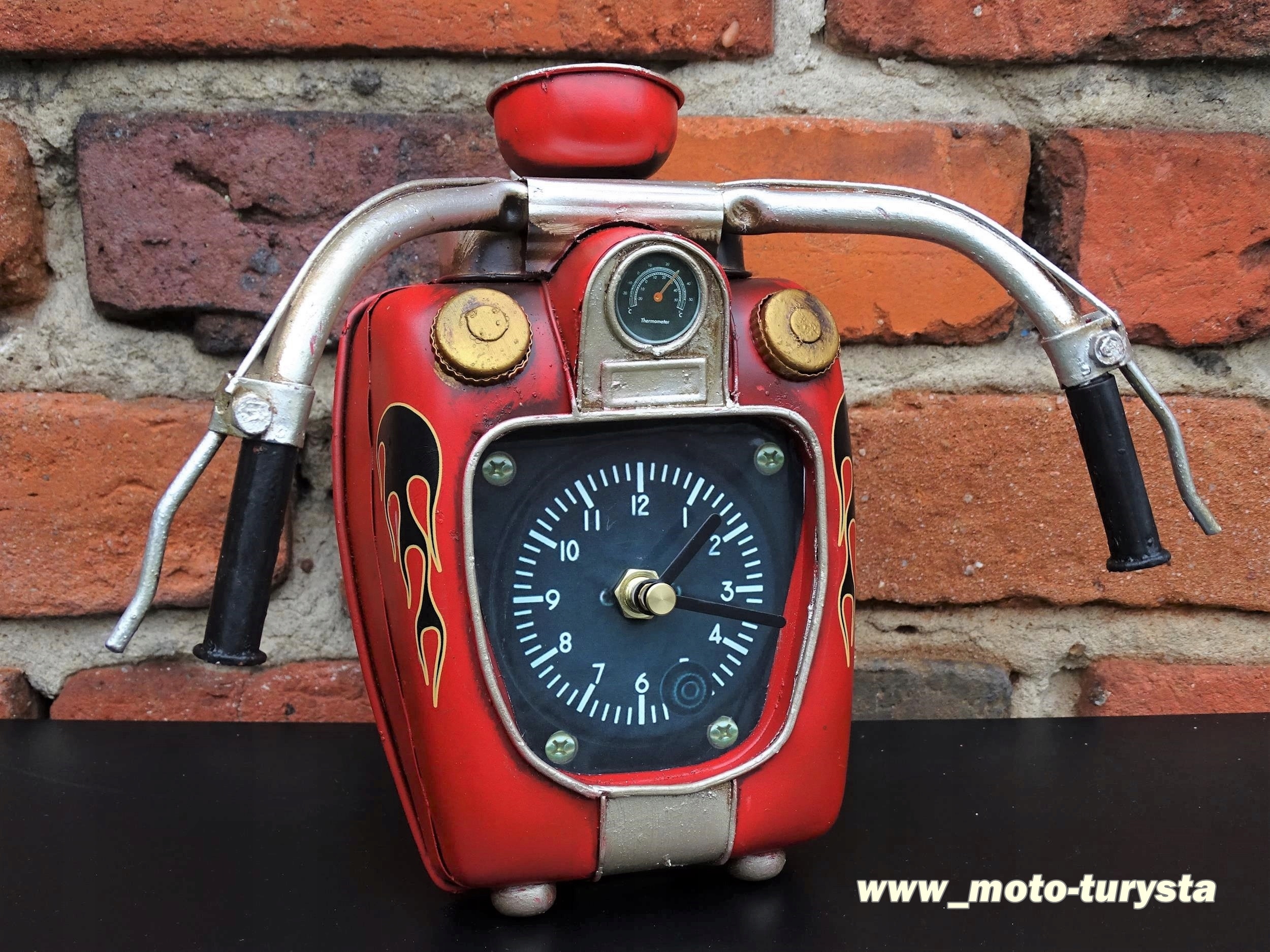 MOTOCYKLOVÉ HODINY (volant s nádržkou) 23cm x 19 cm