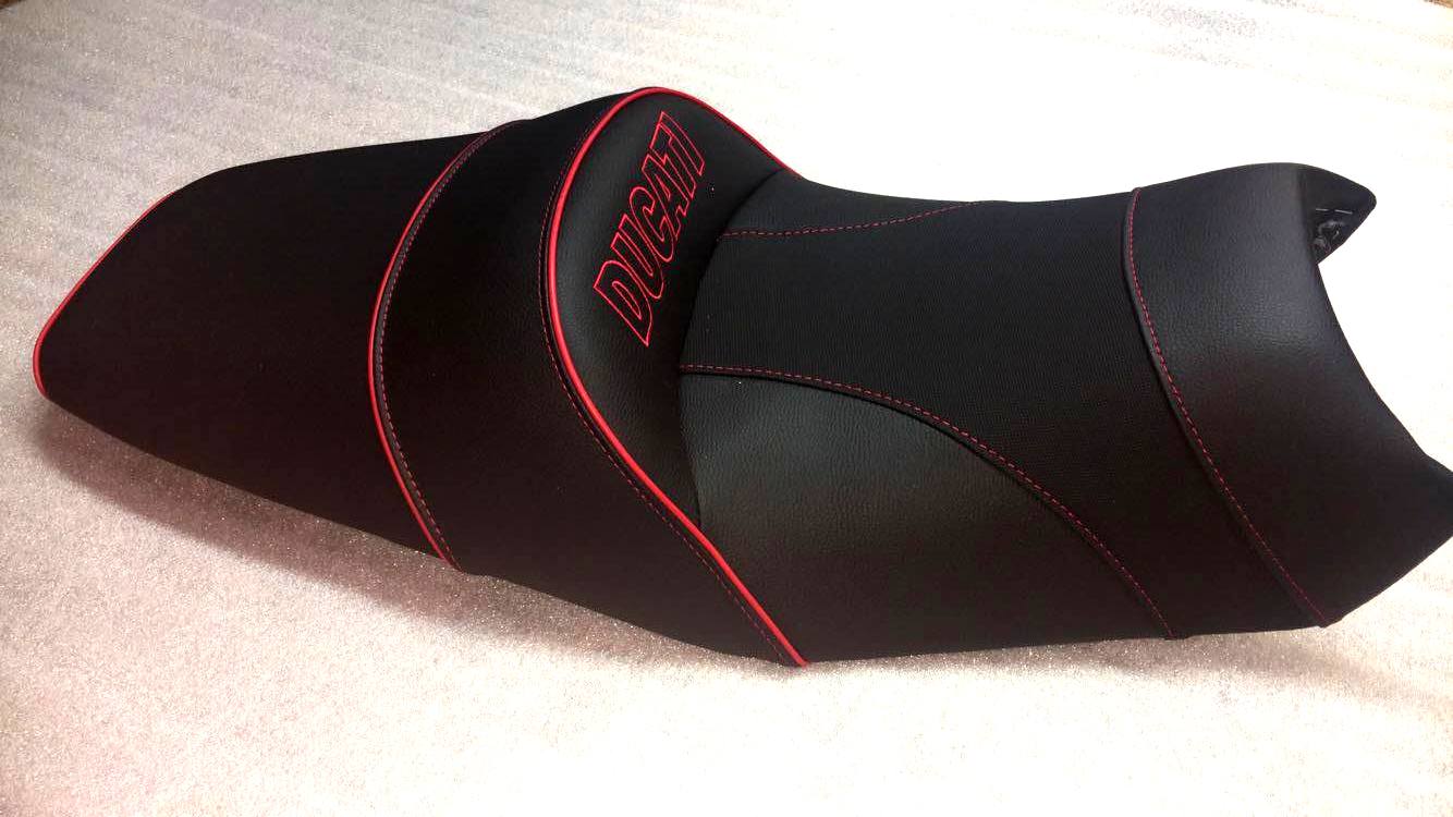 Úprava sedadla Ducati Monster S4 S2