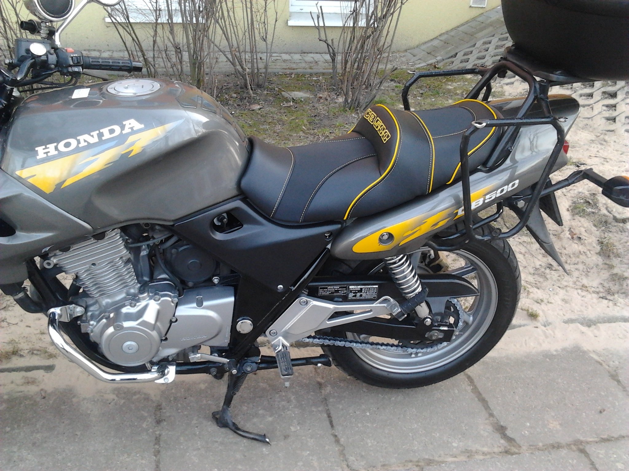 Úprava sedadla Honda CB 500