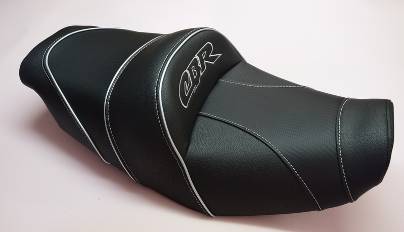 Prestavba sedačky Honda CBR 1000 F