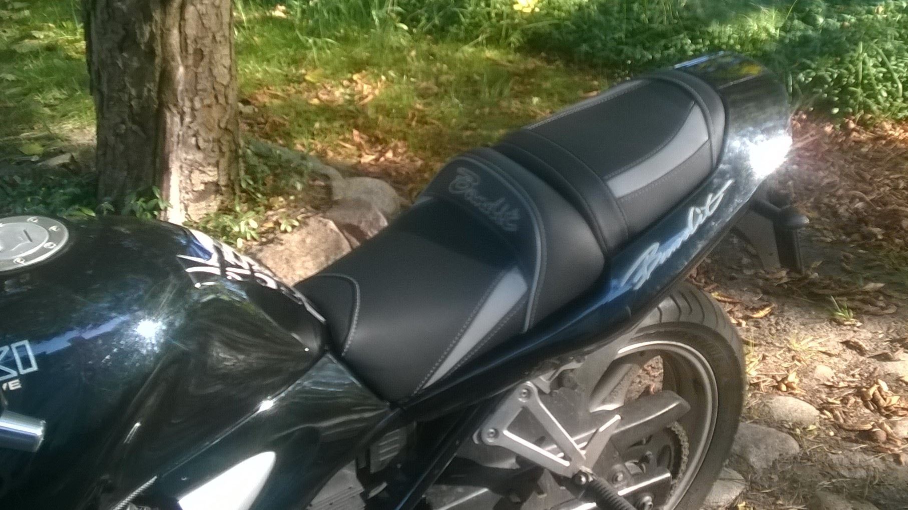 Prestavba sedadla Suzuki Bandit GSF 400 2 diely