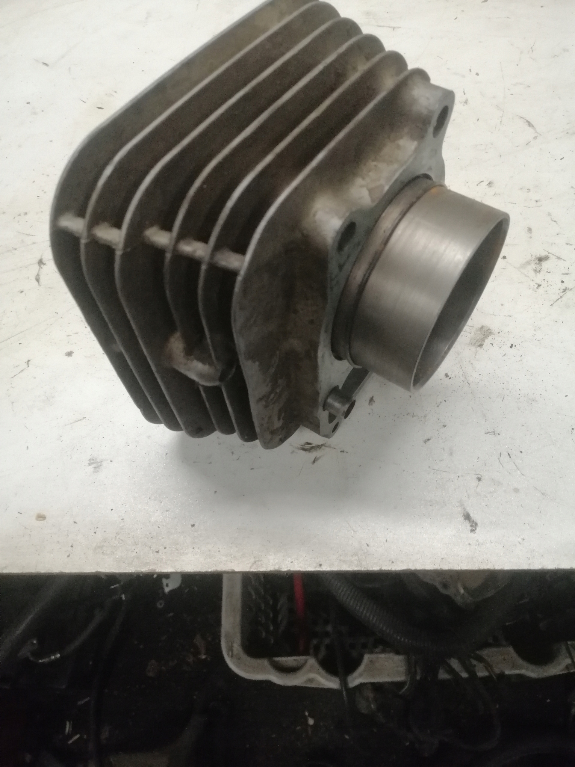 valec trx 250 ex s nápravou 93r